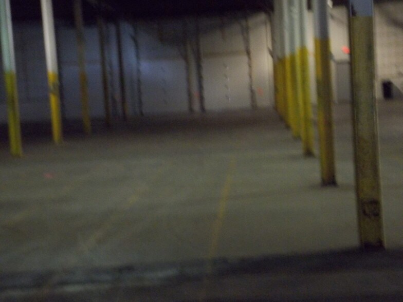 More Photos Of 500 N US Highway 31, Austin Manufacturing For Lease