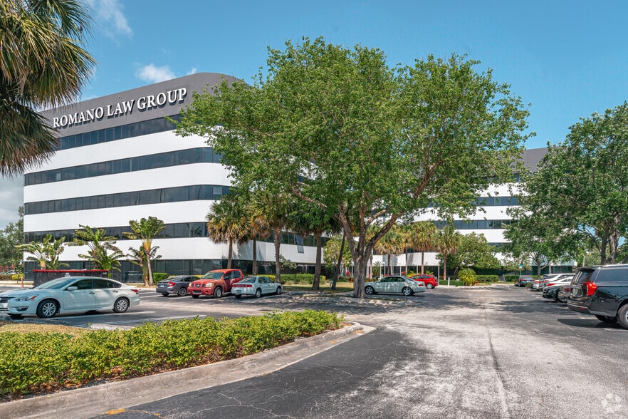 More Photos Of 1601 Belvedere Rd, West Palm Beach Unknown For Lease