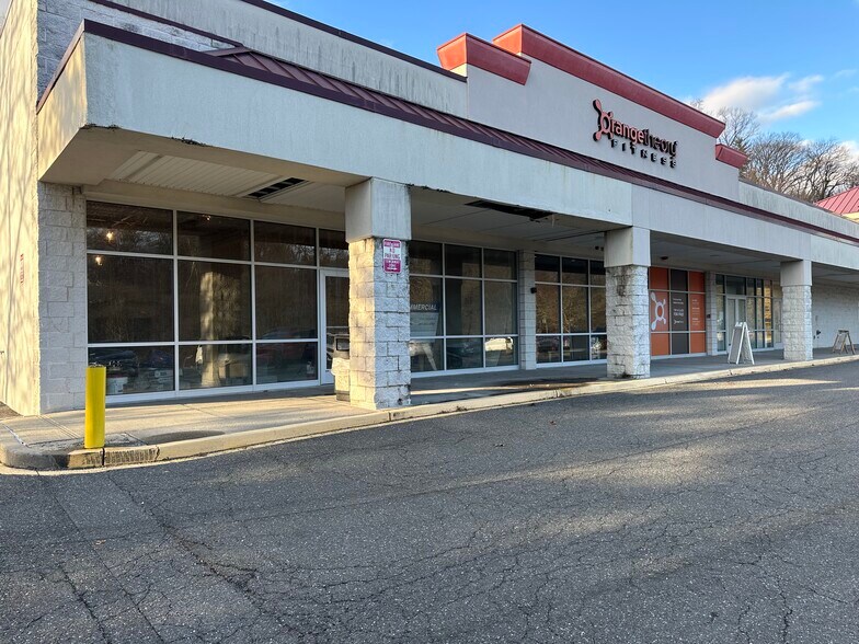 More Photos Of 1019 Central Park Ave, Scarsdale General Retail For Sale