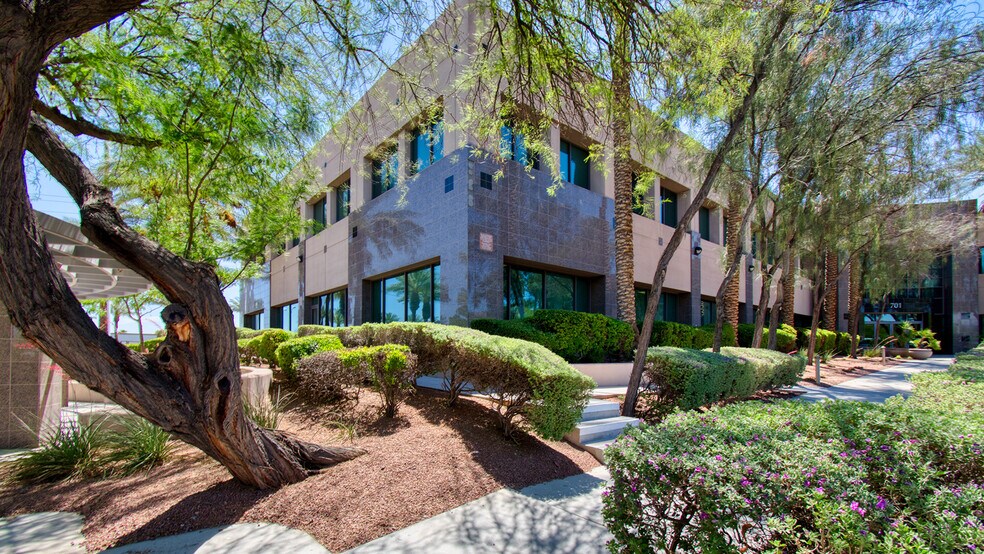 More Photos Of 701 N Green Valley Pky, Henderson Medical For Lease
