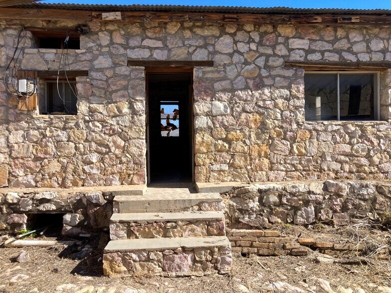 More Photos Of 1 Villa De La Mina rd, Terlingua Land For Sale
