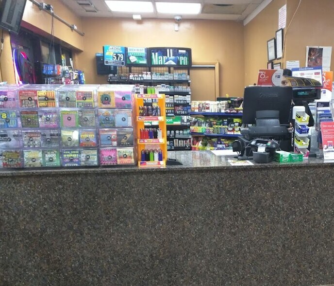 More Photos Of 2540 S Park Ave, Lackawanna Service Station For Sale