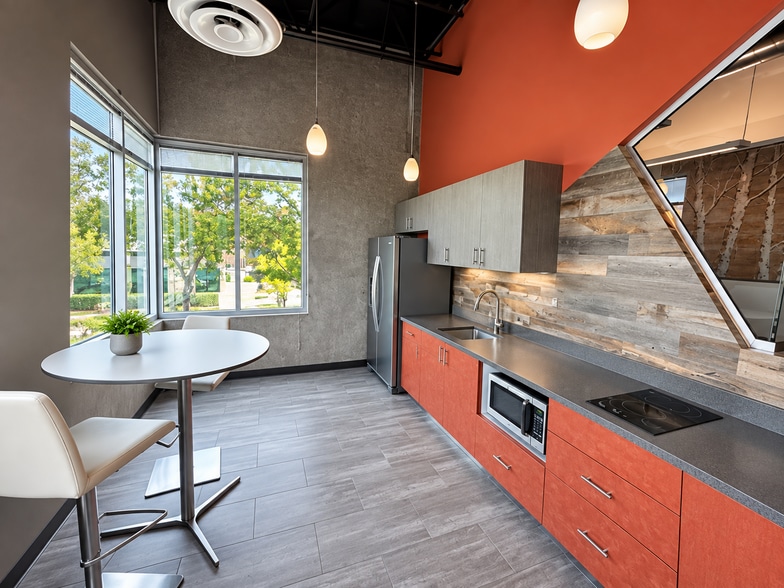 More Photos Of 508 Gibson Dr, Roseville Medical For Lease