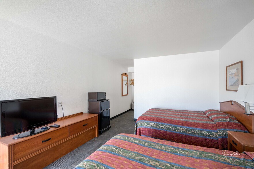 More Photos Of 203 SW 7th St, Stuart Hotel For Sale