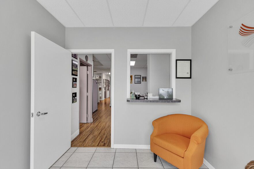 More Photos Of 6155-6187 Miami Lakes Dr E, Miami Lakes Showroom For Sale