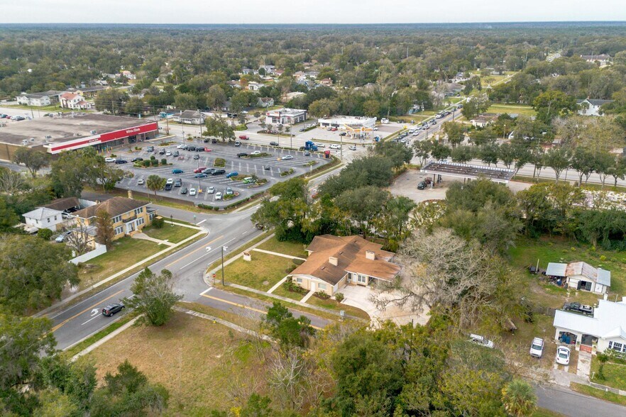 More Photos Of 1025 W New York Ave, Deland Coworking Space