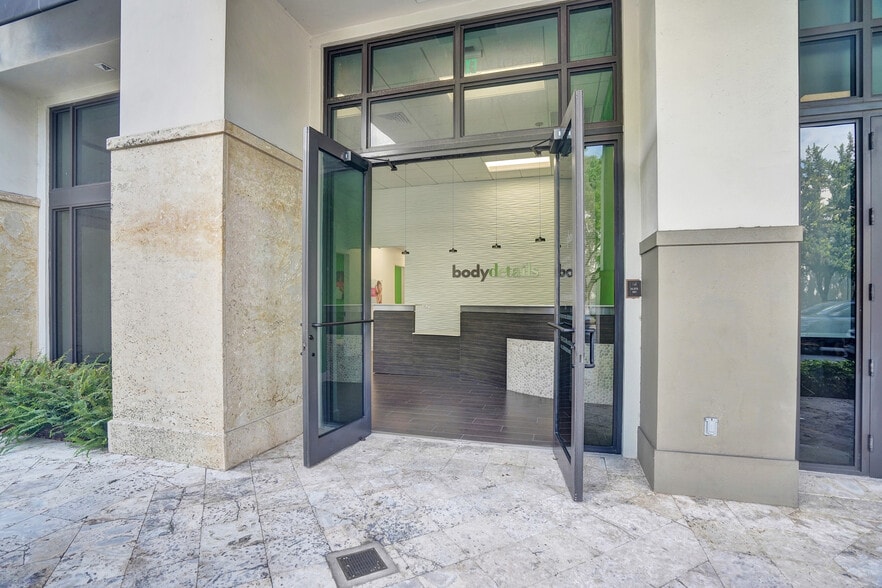 More Photos Of 301 Altara Ave, Coral Gables Apartments For Sale