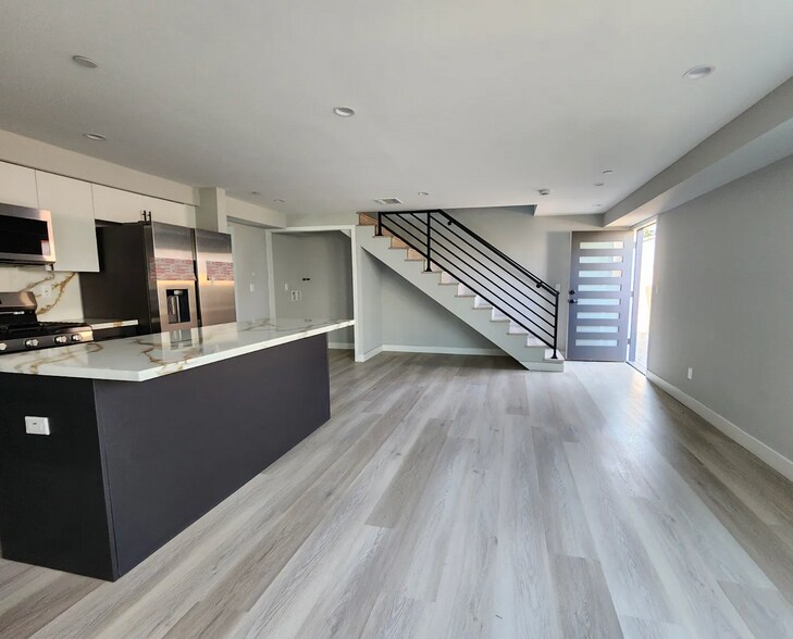 More Photos Of 2223 S Highland Ave, Los Angeles Apartments For Sale