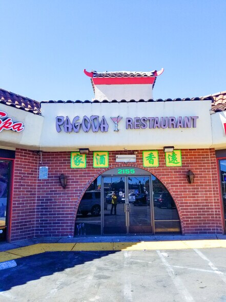 More Photos Of 2147-2159 N Texas St, Fairfield Restaurant For Lease