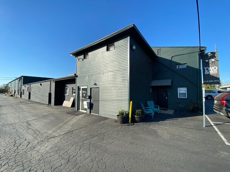 More Photos Of 2025 S High St, Columbus Office For Lease
