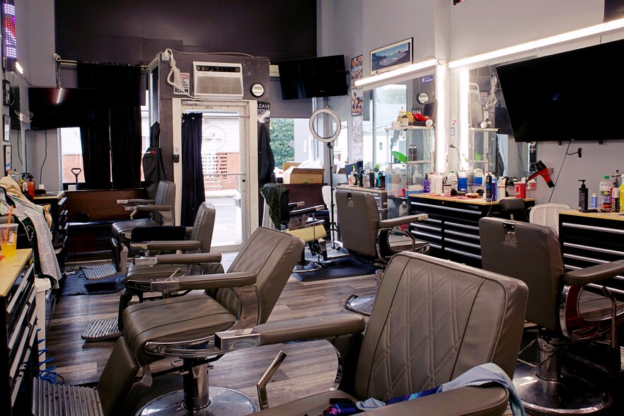 More Photos Of 63-75 Hancock St, Everett Apartments For Sale