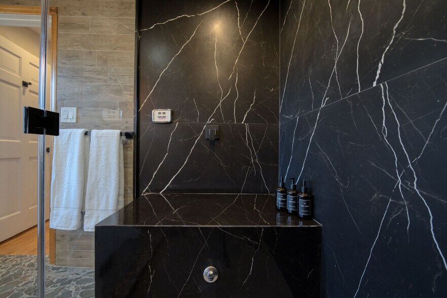 More Photos Of 218 NY-296, Windham Hotel For Sale