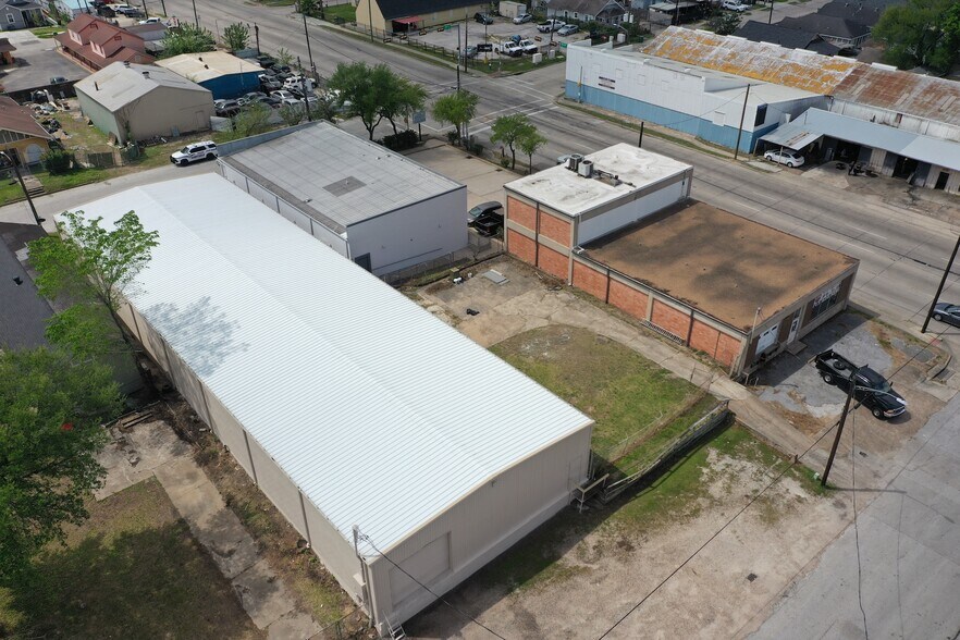 More Photos Of 1812 Wayside Dr, Houston Distribution For Lease