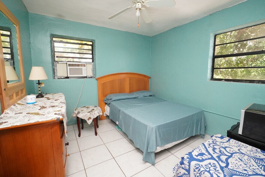 More Photos Of 602-608 NW 1st St, Dania Apartments For Sale