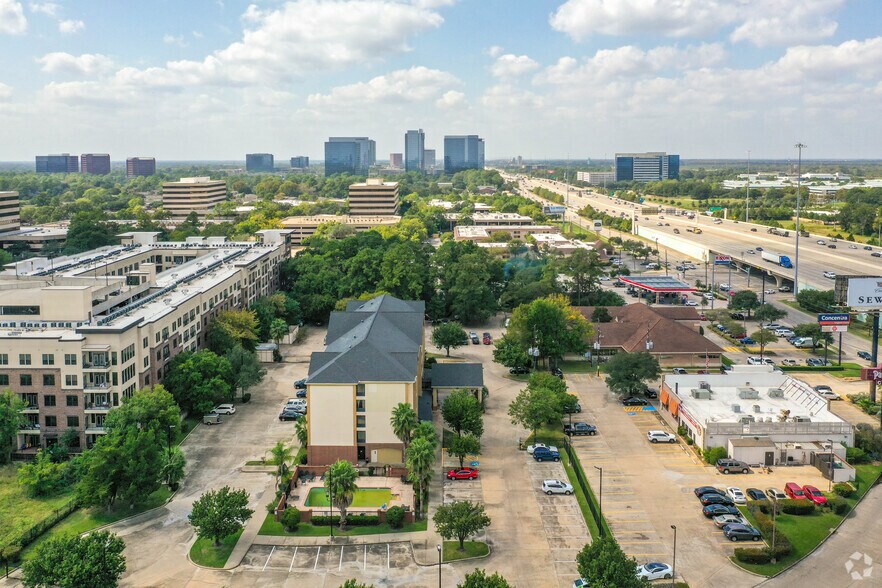 More Photos Of 12323 Katy Fwy, Houston Hotel For Sale