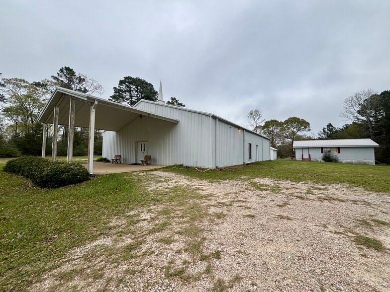 More Photos Of 5097 FM 1374 Rd, Huntsville Specialty For Sale