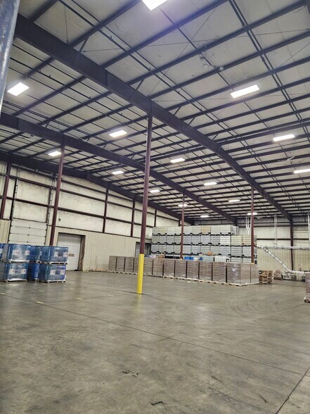 More Photos Of 95A to 95B, Ayer Warehouse For Lease