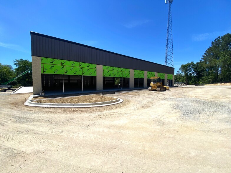 More Photos Of 150 Centrum Dr, Irmo Warehouse For Lease