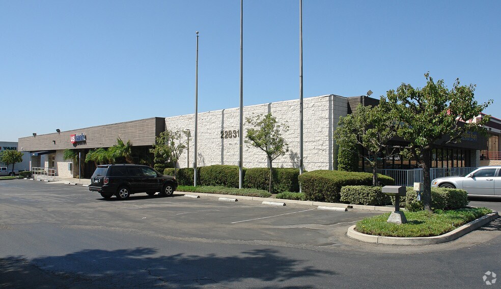 More Photos Of 22831 Lake Forest Dr, Lake Forest Office For Lease