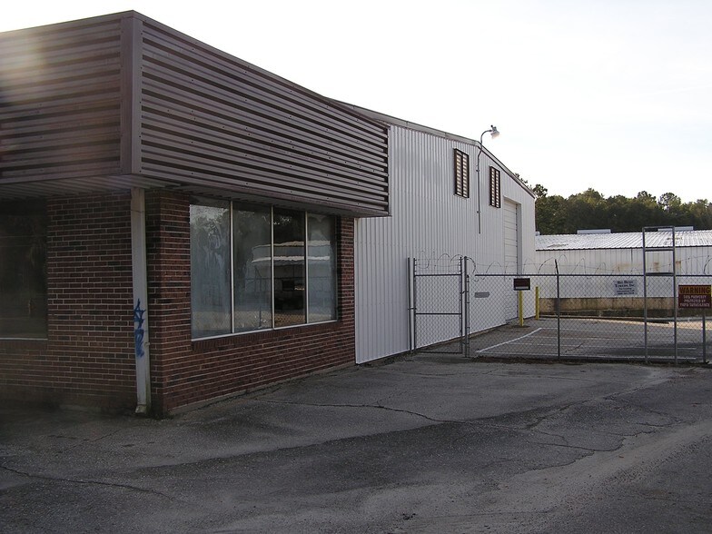More Photos Of 25008 Blue Star Hwy, Quincy Unknown For Lease