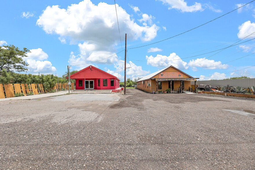 Primary Photo Of 4812 W US HWY 83, Roma Restaurant For Sale