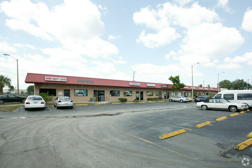 More Photos Of 11681 49th St N, Clearwater Storefront For Lease