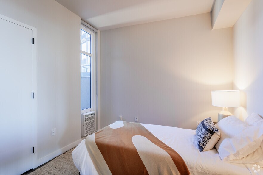 More Photos Of 413 Summit Ave, Jersey City Apartments For Sale