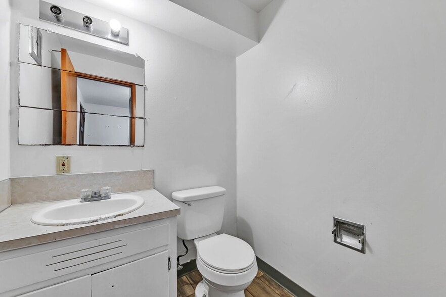 More Photos Of 17920 SW Alexander St, Beaverton Apartments For Sale