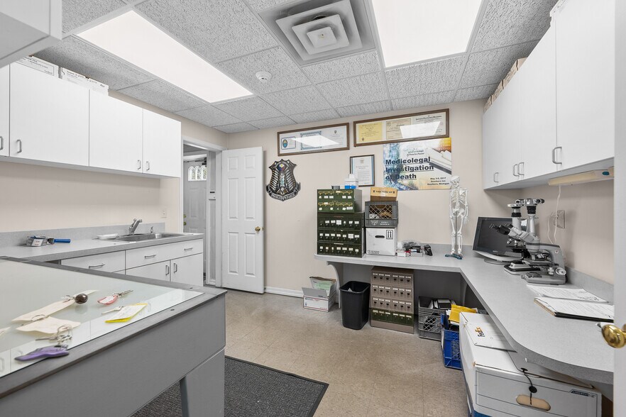 More Photos Of 23001-23003 Greater Mack Ave, Saint Clair Shores Medical For Lease