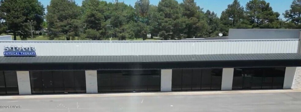 More Photos Of 1132 W Church St, Alamo Storefront For Lease