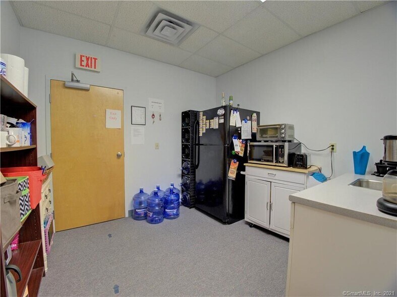 More Photos Of 90 S Park St, Willimantic Warehouse For Lease