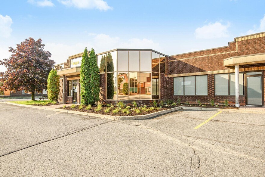 More Photos Of 6 Antares Dr, Ottawa Office For Lease