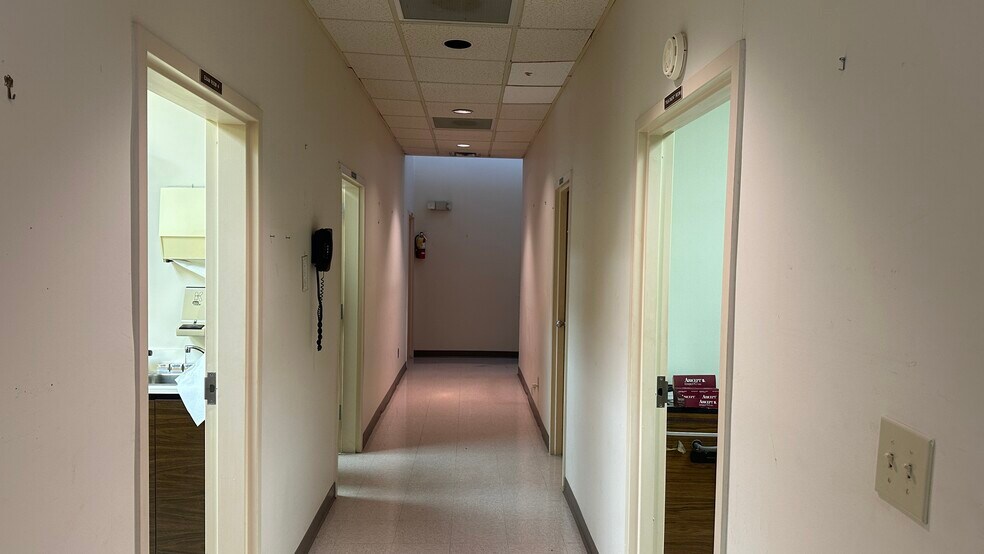 More Photos Of 812 S Main St, Cedartown Healthcare For Sale