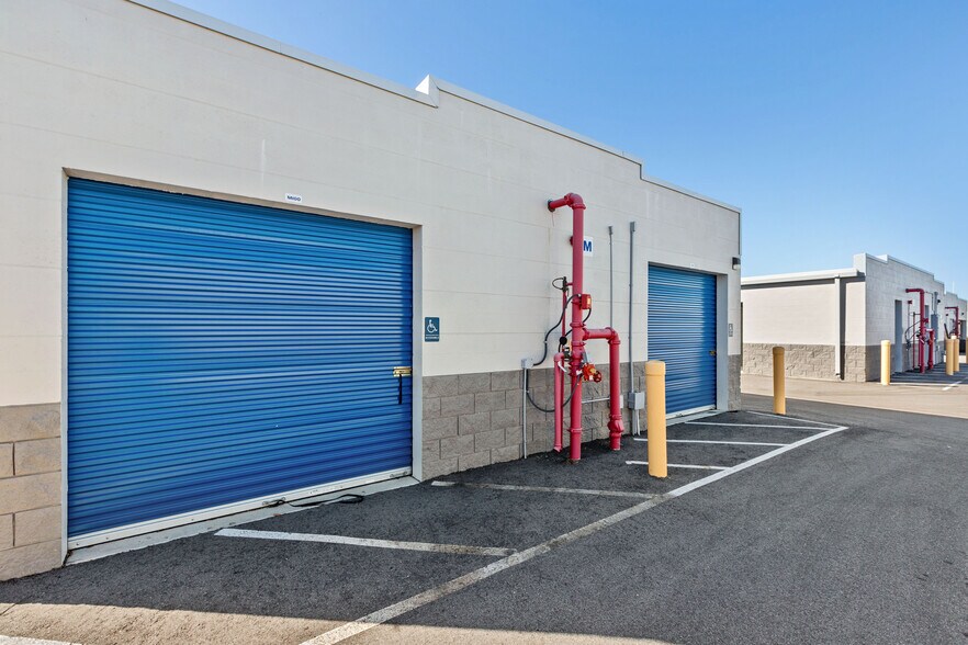 More Photos Of 9419 Moccasin Wallow Rd, Parrish Self Storage For Sale