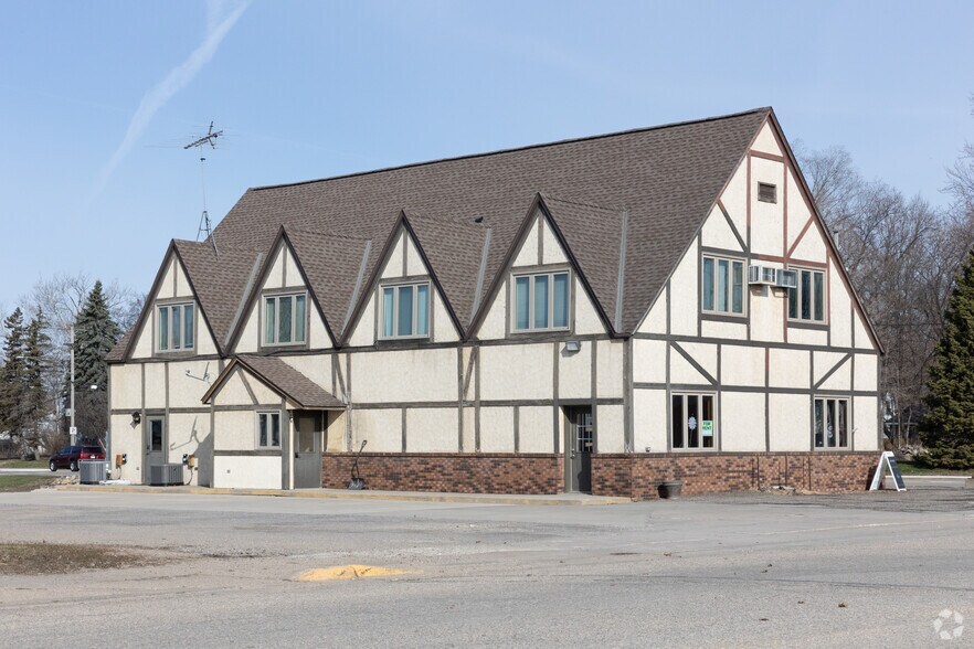 Primary Photo Of 400-410 Parker Ave W, Dassel Storefront Retail Residential For Lease