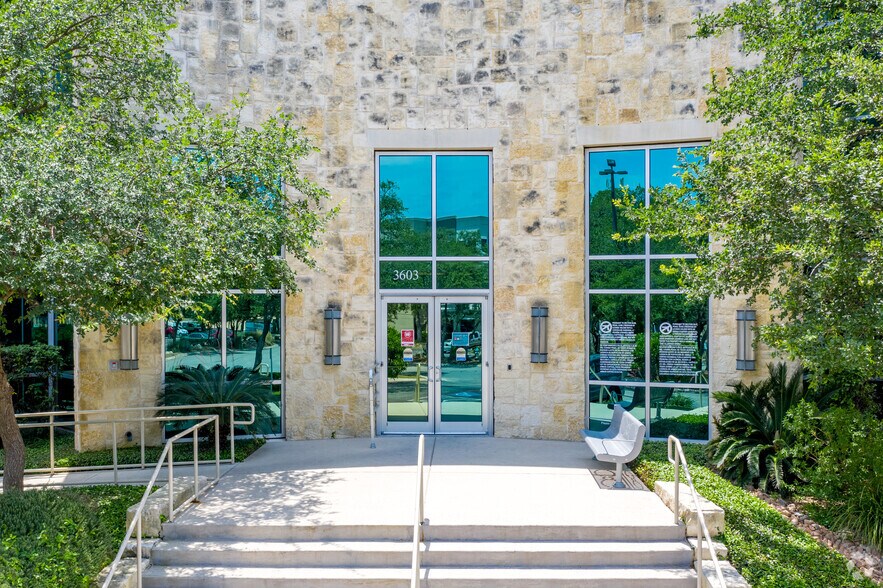 More Photos Of 3603 Paesanos Pky, San Antonio Office For Lease