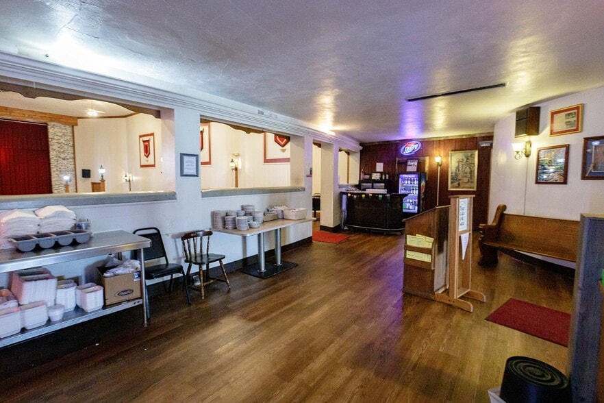 More Photos Of 134 W Lisbon St, Waynesburg Restaurant For Sale