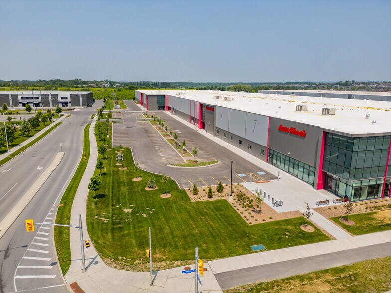 More Photos Of 405 Huntmar Dr, Ottawa Service For Lease