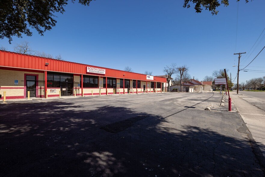 More Photos Of 109 Crane Ave, San Antonio Freestanding For Sale