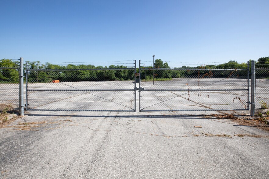 More Photos Of 920 N Atherton Rd, Independence Warehouse For Sale