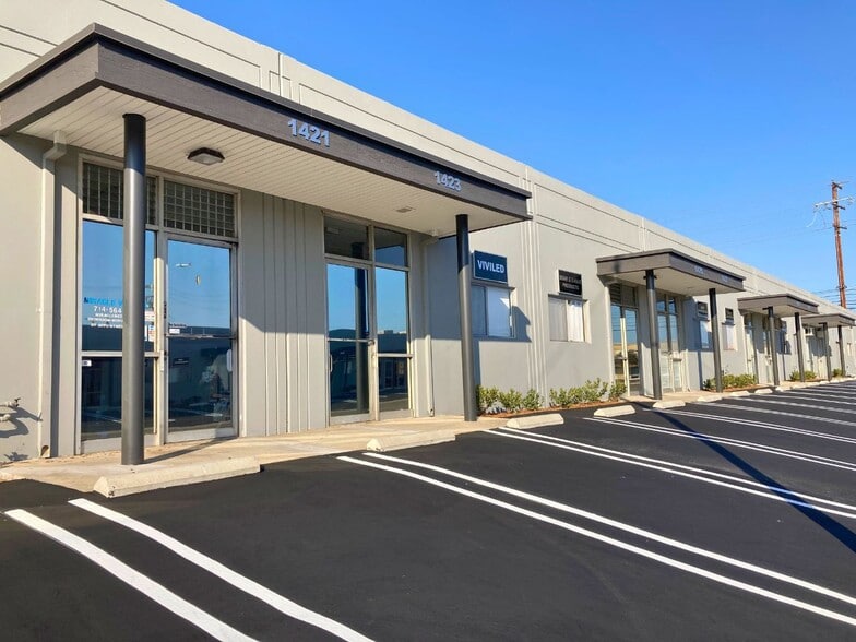 More Photos Of 1502-1520 S Grand Ave, Santa Ana Light Distribution For Lease