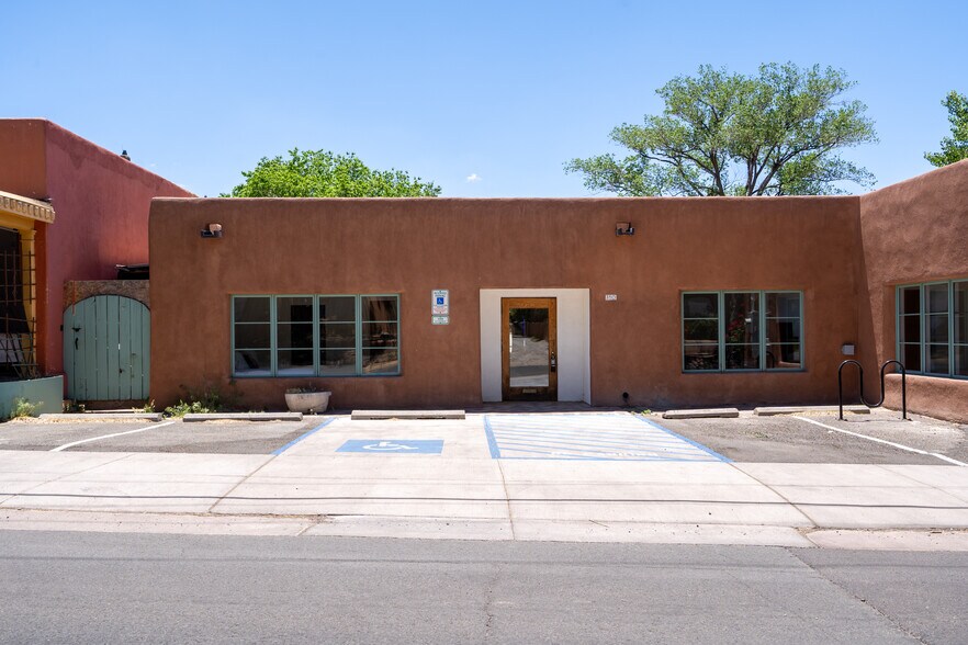 More Photos Of 310 Johnson St, Santa Fe Specialty For Sale