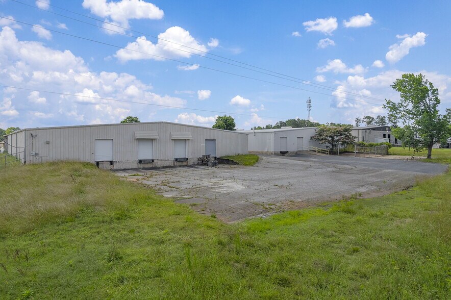 More Photos Of 117 Southwest Dr, Spartanburg Service For Sale