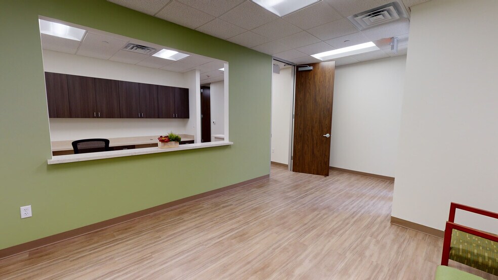 More Photos Of 600 S Conroe Medical Dr, Conroe Medical For Lease