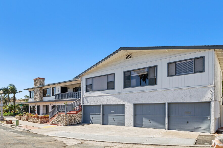 More Photos Of 3702-3710 Crown Point Dr, San Diego Apartments For Sale