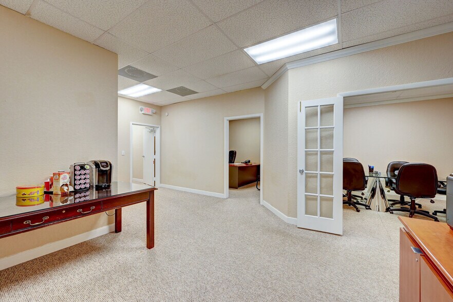 More Photos Of 4851 W Hillsboro Blvd, Coconut Creek Office For Sale