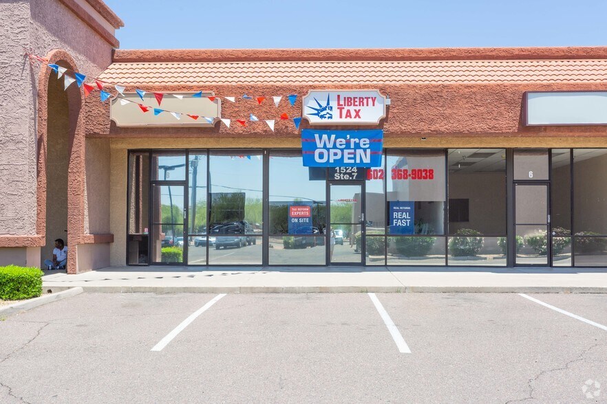 More Photos Of N 15th Ave, Phoenix Unknown For Lease