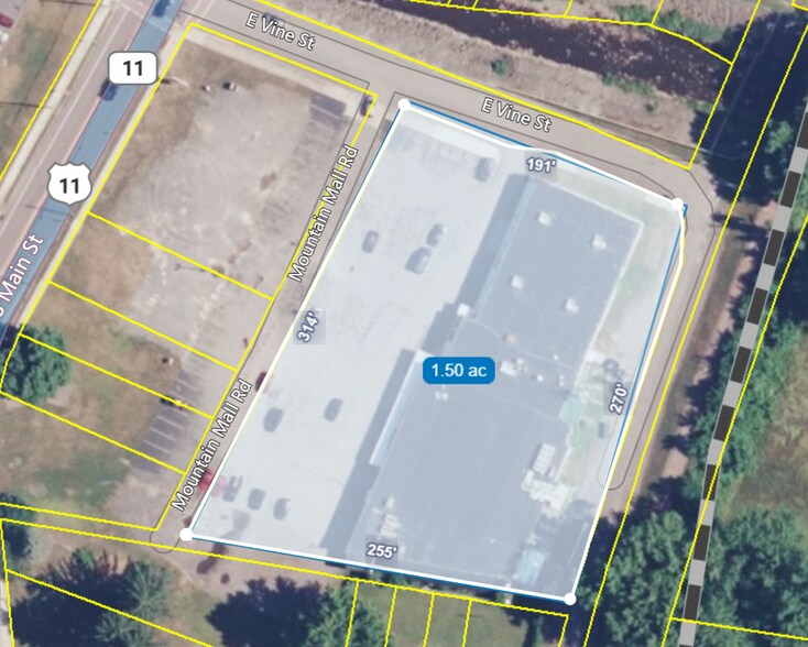 More Photos Of 5 Mountain Mall, Shickshinny Storefront For Sale