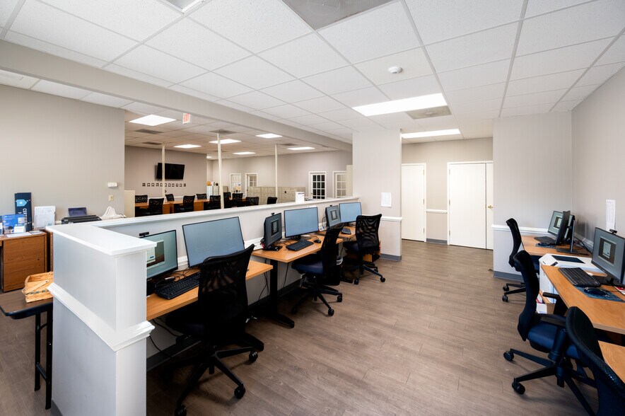 More Photos Of 9094 Baltimore Ave, College Park Office For Lease