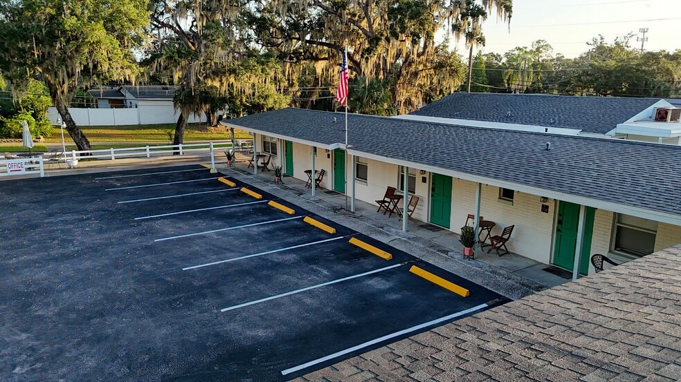 More Photos Of 1106 Main St, Safety Harbor Hotel For Sale